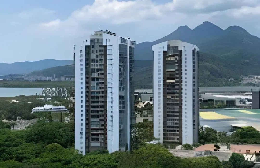 Flat com VISTA de CINEMA para Praia da BARRA da Tijuca - 5 min da PRAIA - Ar Condicionado, Portaria 24h, Wi-Fi 500 Mbps, Piscina, Academia, Sauna, Quadra de Tênis-1